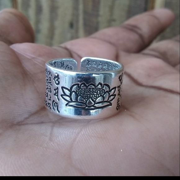 Fashion Ring lotus flower - Picture 2 of 4